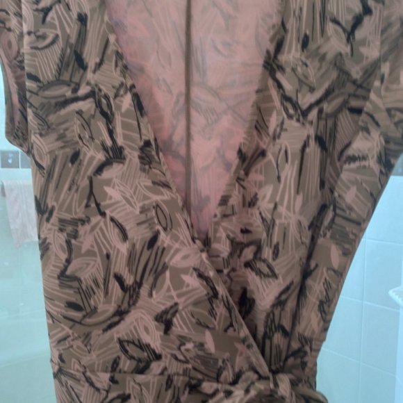 WRAP DRESS - Picture 2 of 4